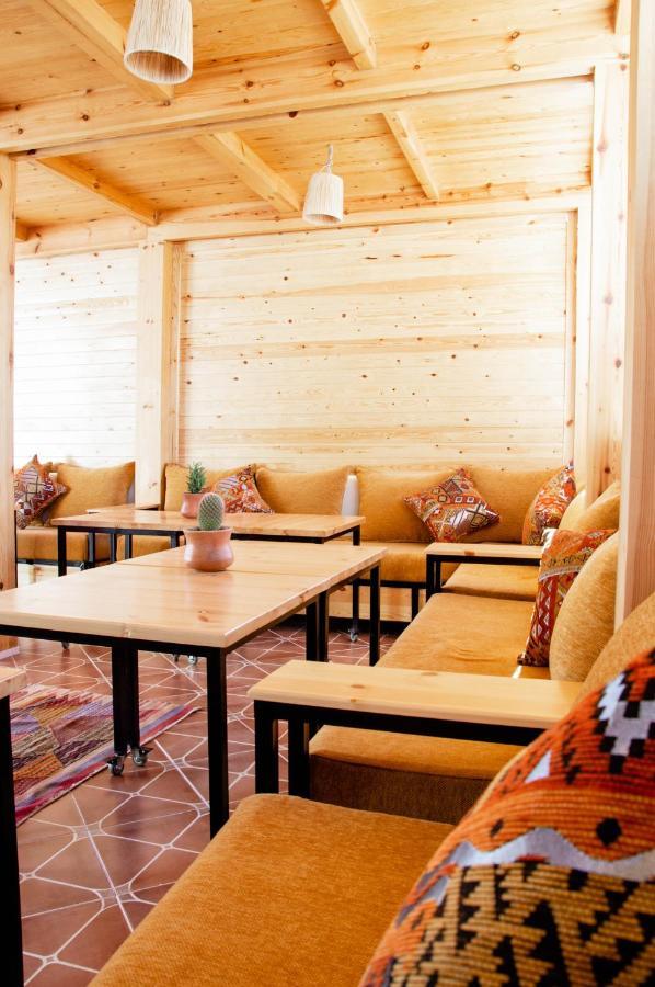 Mouja Surf Camp Vandrehjem Taghazout Eksteriør billede